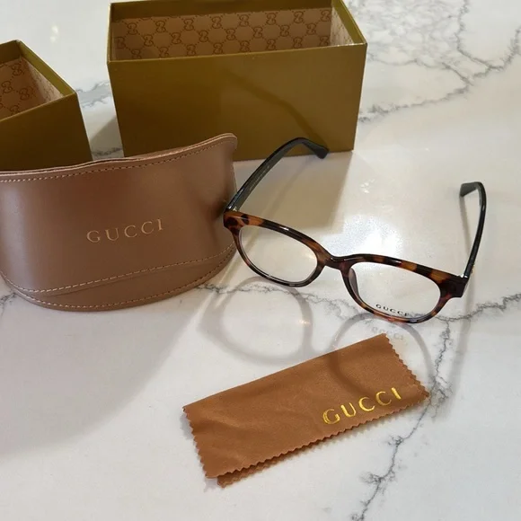 GG G u c c i Tortoise Shell Eyeglasses - Picture 2 of 9